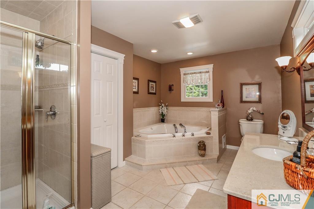 1 Tamarack Road Edison, NJ 08820 - Photo 13 of 25 Gallery Image 13