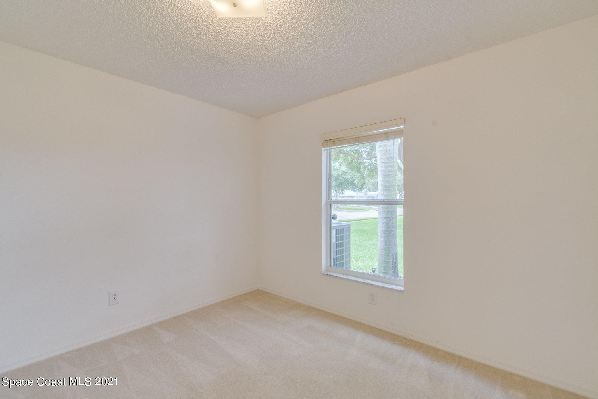 299 Twin Lakes Road Melbourne, FL 32901 - Photo 9 of 14 299-Twin-Lakes-205.jpg-SMALL