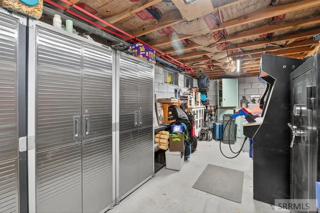 $385,000 | 415 Sunset Drive, Arco, ID 83213