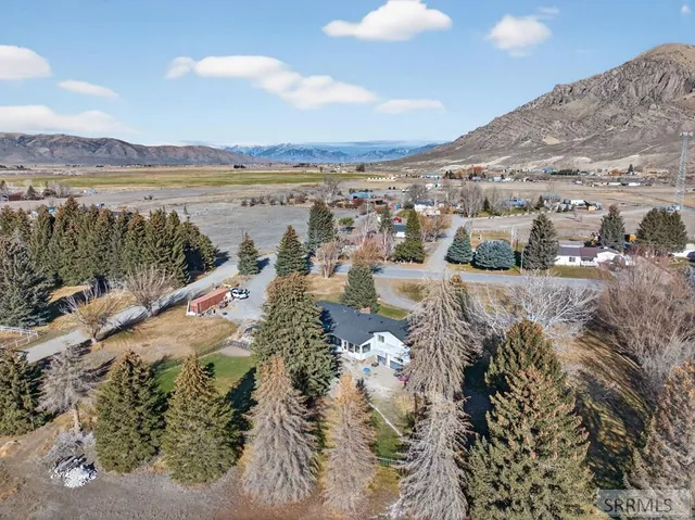 $385,000 | 415 Sunset Drive, Arco, ID 83213