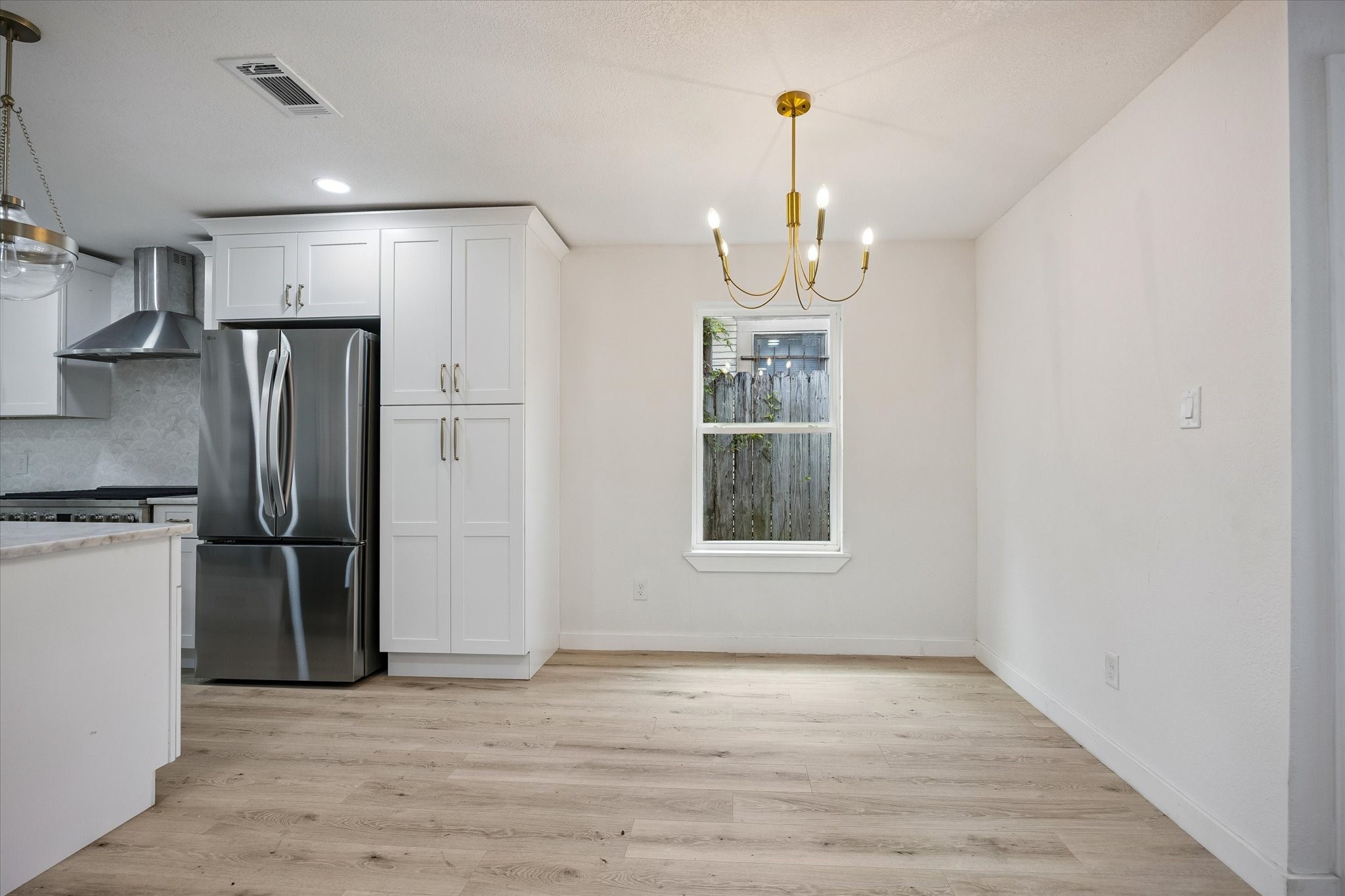 1630 Tabor Street Houston, TX 77009 - Photo 6 of 25 Dining area.