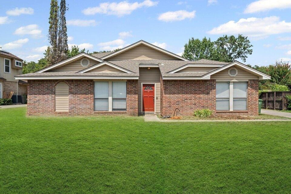 5505 Oak Brook Road Arlington, TX 76016 - Photo 1 of 40