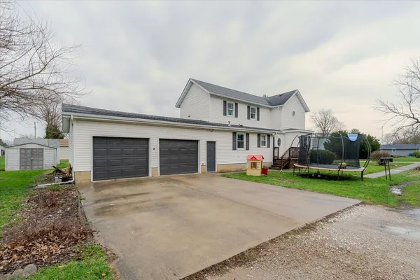 $178,000 | 501 Northeast 3rd Street, Atlanta, IL 61723