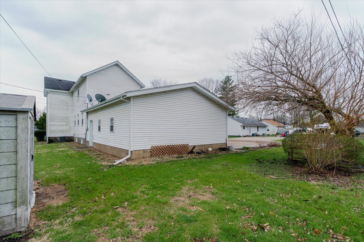 501 Northeast 3rd Street Atlanta, IL 61723 - Photo 27 of 28