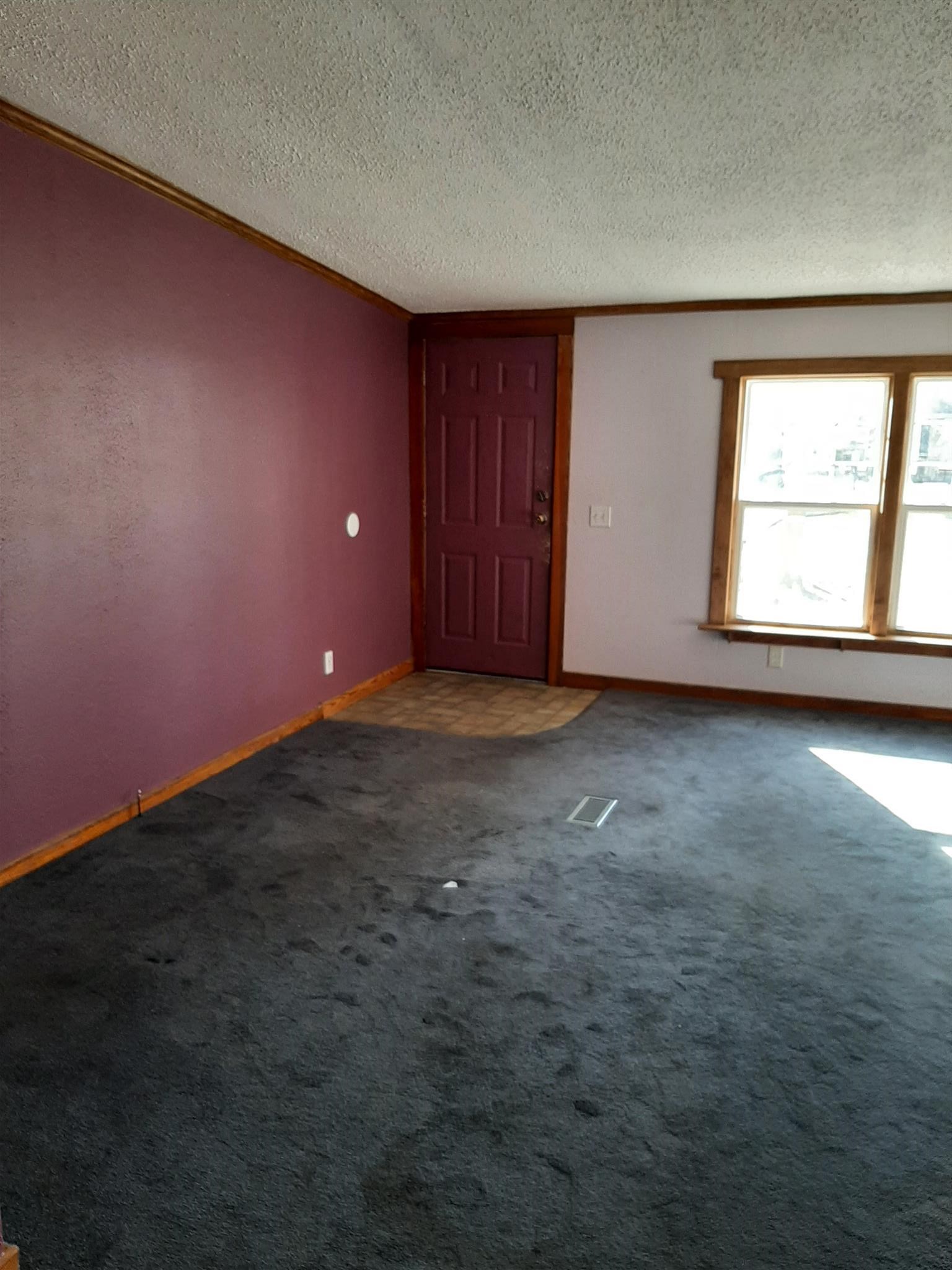 508 North Riverside Boulevard Goshen, IN 46528 - Photo 3 of 16 Gallery Image 3