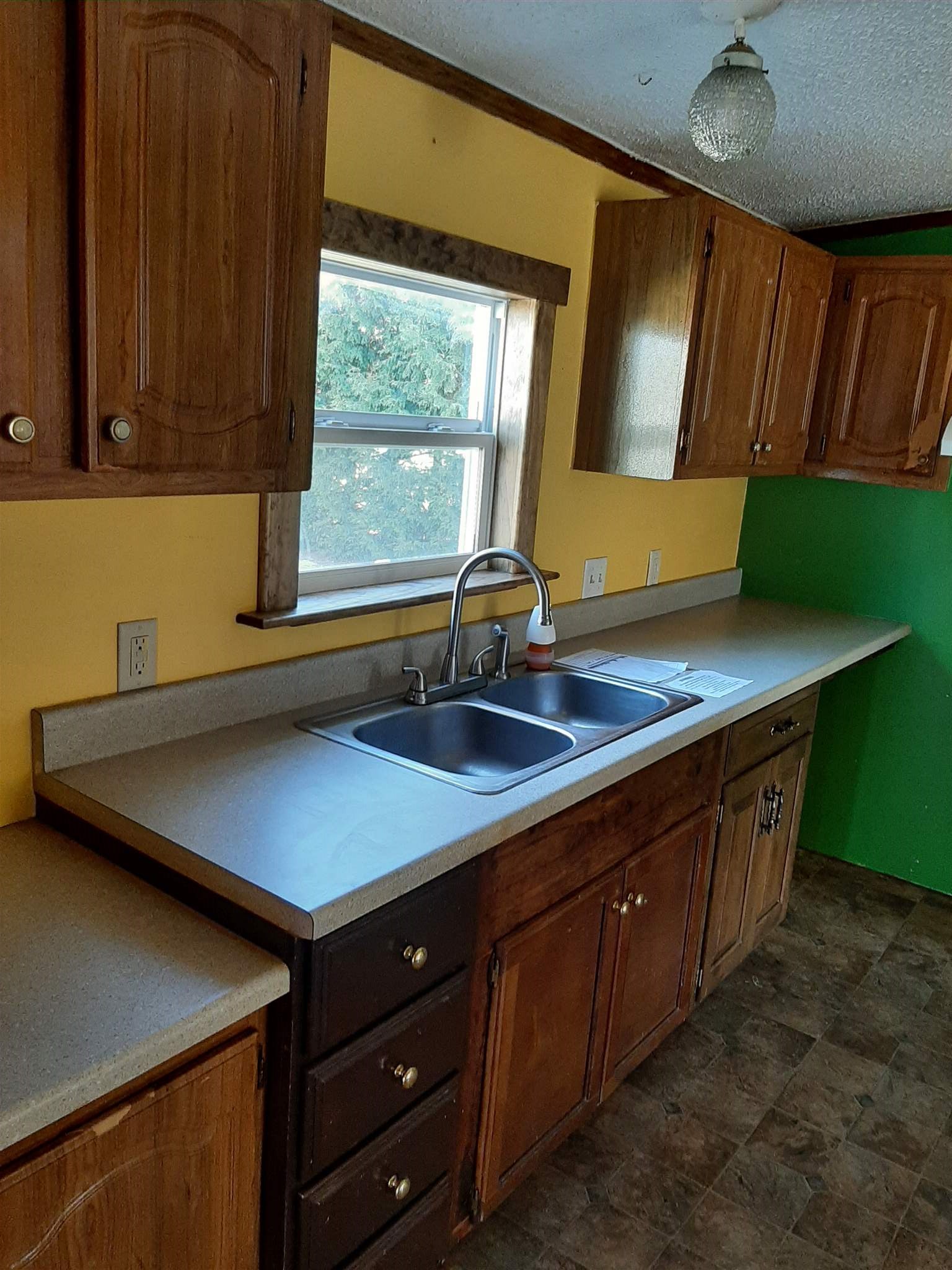 508 North Riverside Boulevard Goshen, IN 46528 - Photo 5 of 16 Gallery Image 5
