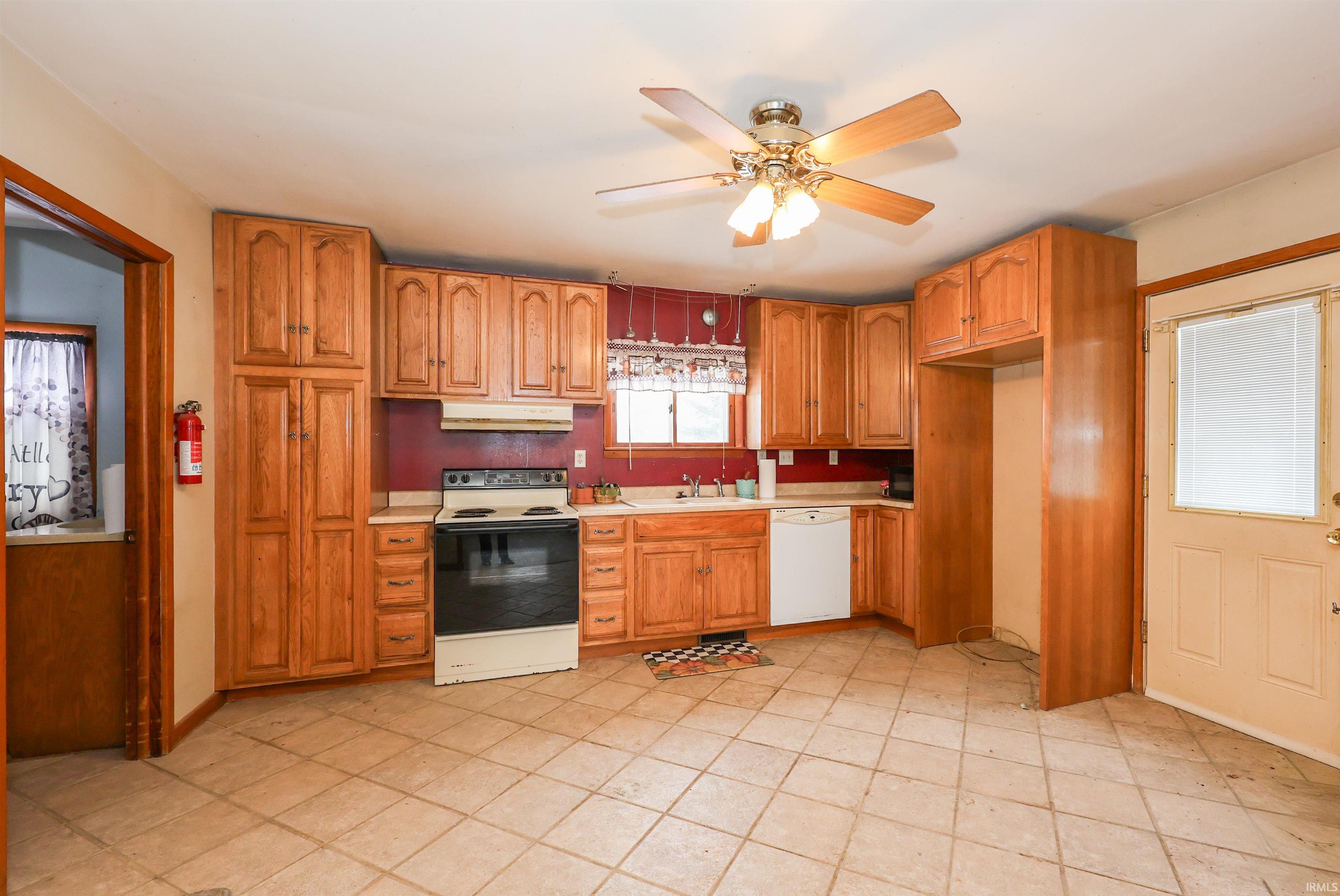 3462 South Bailey Road Wabash, IN 46992 - Photo 5 of 18