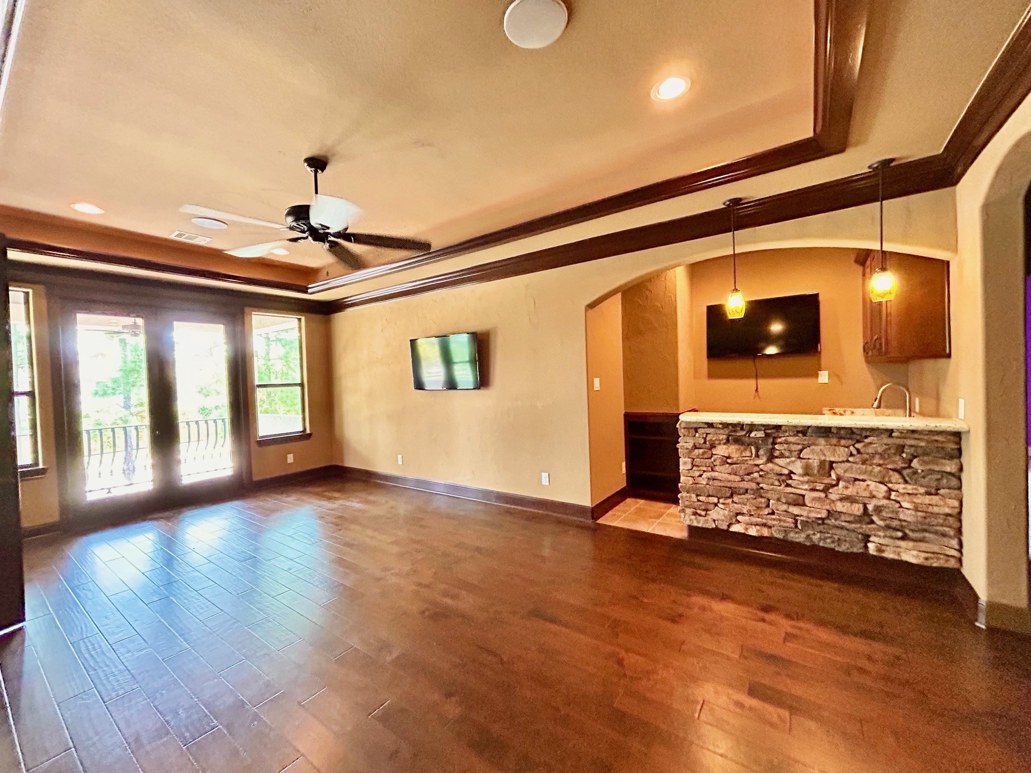 7511 Raes Creek Drive Spring, TX 77389 - Photo 31 of 41 a view of entryway with hardwood