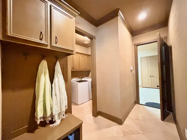 $1,150,000 | 7511 Raes Creek Drive, Spring, TX 77389