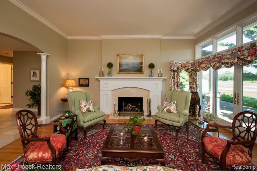 3790 West Maple Road Bloomfield Hills, MI 48301 - Photo 8 of 36 16DSC_7754.jpg