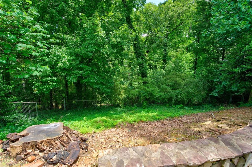 6311 Hunting Creek Road Northeast Atlanta, GA 30328 - Photo 36 of 42