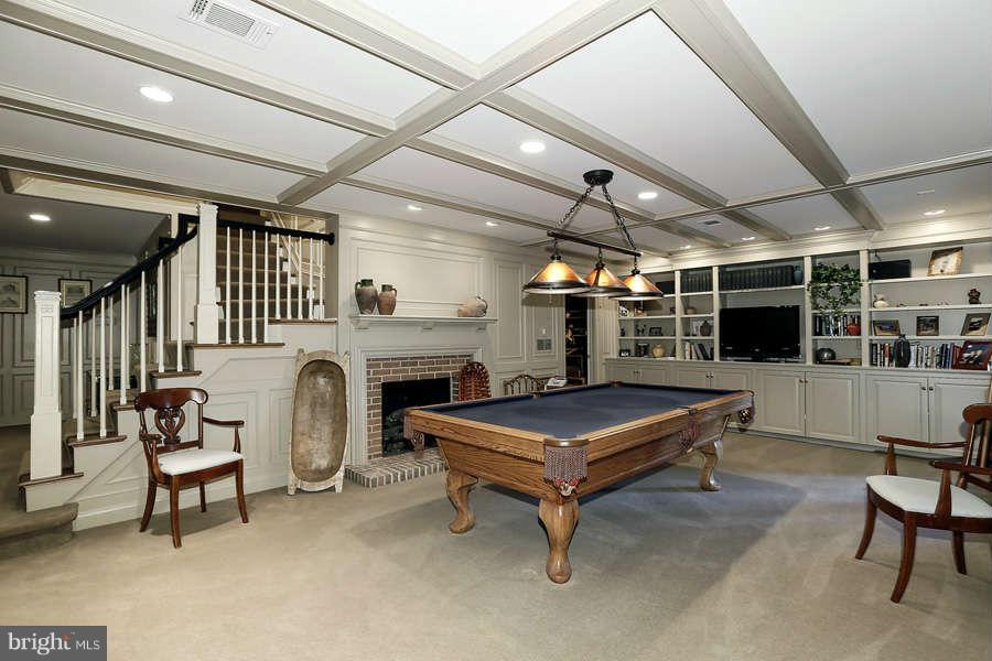 11005 Cripplegate Road Potomac, MD 20854 - Photo 17 of 23 Entertainment Room