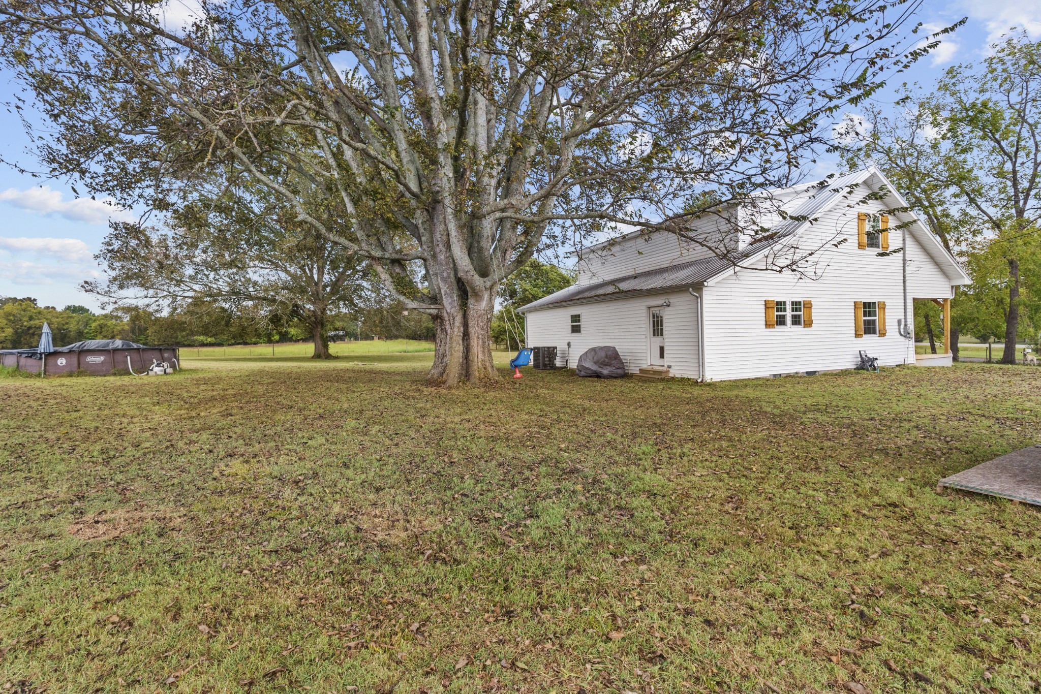 607 Old Columbia Road Unionville, TN 37180 - Photo 41 of 46 a front view of a house with a yard