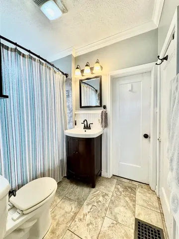 $135,000 | 1001 South Jackson Street, Harrisburg, IL 62946