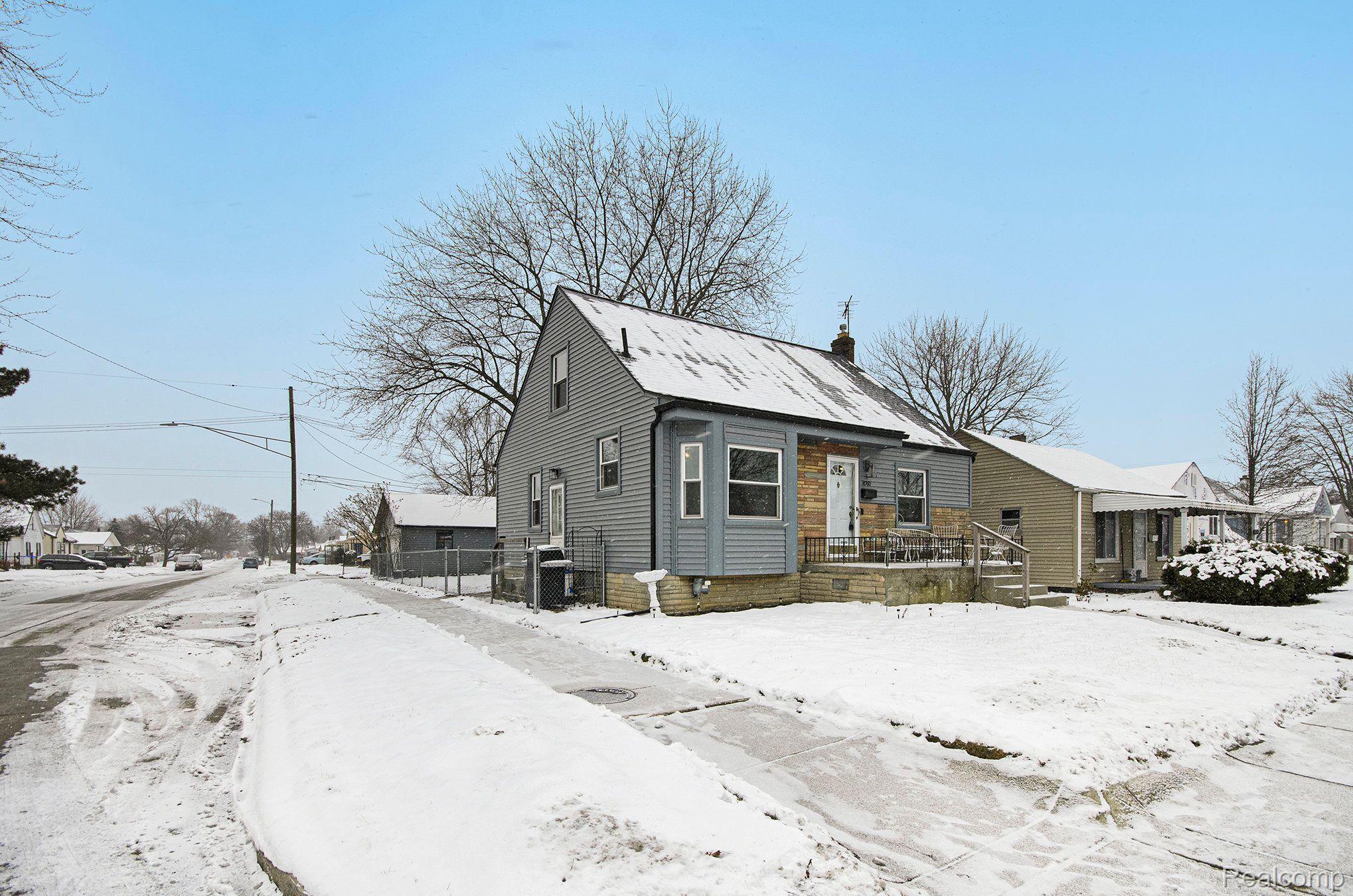 18760 Martin Road Roseville, MI 48066 - Photo 18 of 22 Gallery Image 18