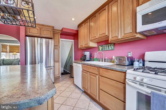 1632 Loch Ness Road Baltimore, MD 21286 - Photo 9 of 41 Updated (2018) & Open concept Kitchen.