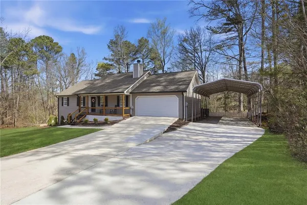 $399,000 | 420 Stoneview Drive, Hoschton, GA 30548