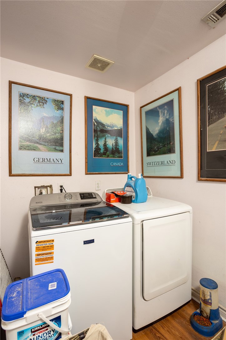 1220 Smoke Tree Road Pinon Hills, CA 92372 - Photo 22 of 47 Laundry Room