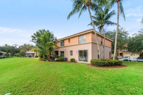 $377,500 | 410 Rainbow Springs Terrace, Unit 410, Royal Palm Beach, FL 33411