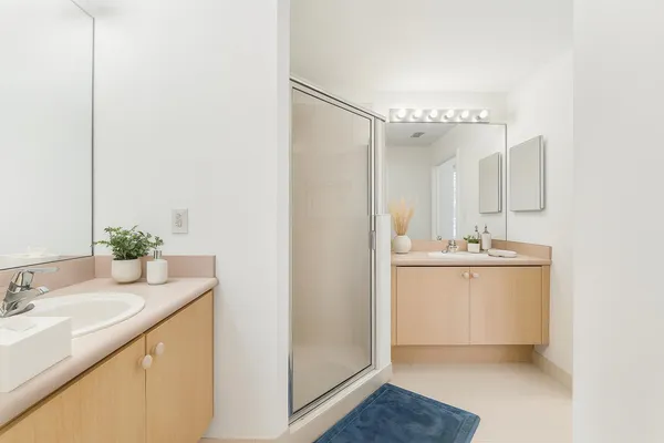 $377,500 | 410 Rainbow Springs Terrace, Unit 410, Royal Palm Beach, FL 33411