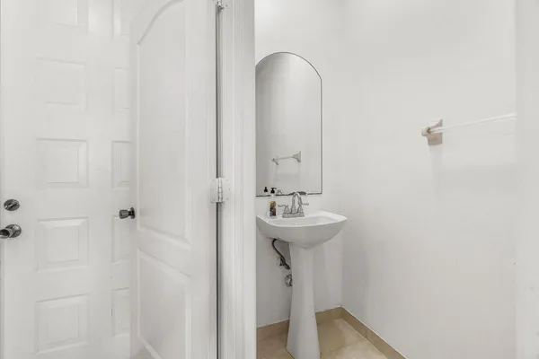 $377,500 | 410 Rainbow Springs Terrace, Unit 410, Royal Palm Beach, FL 33411