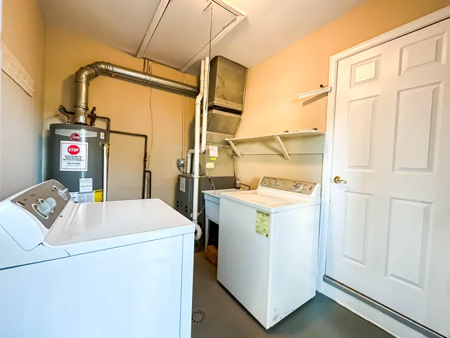 $1,750 | 169 Gateway Drive, Waterford, MI 48328