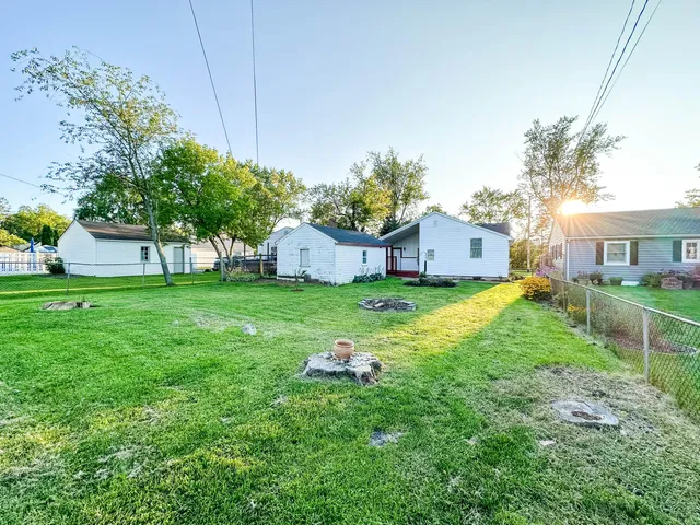 $1,750 | 169 Gateway Drive, Waterford, MI 48328