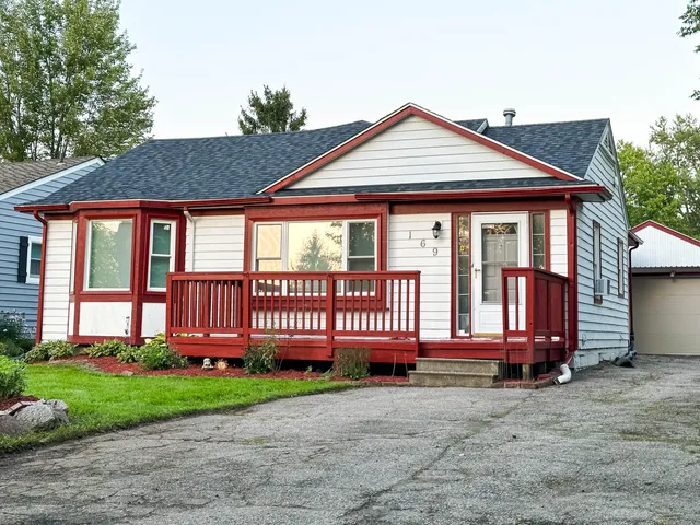 $1,750 | 169 Gateway Drive, Waterford, MI 48328