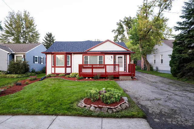 $1,750 | 169 Gateway Drive, Waterford, MI 48328