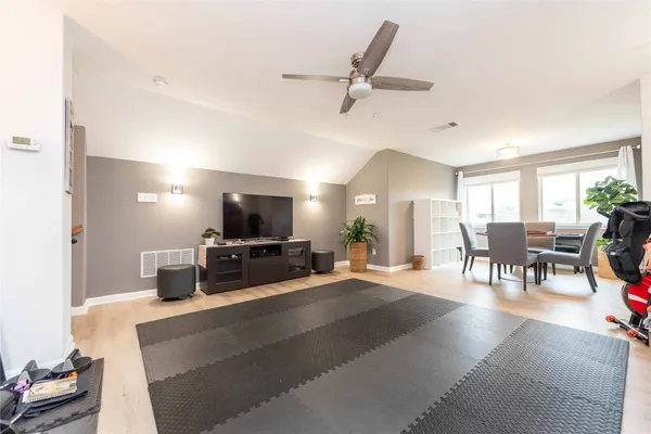 $4,000 | 5701 Gunnison Turn Road, Austin, TX 78738