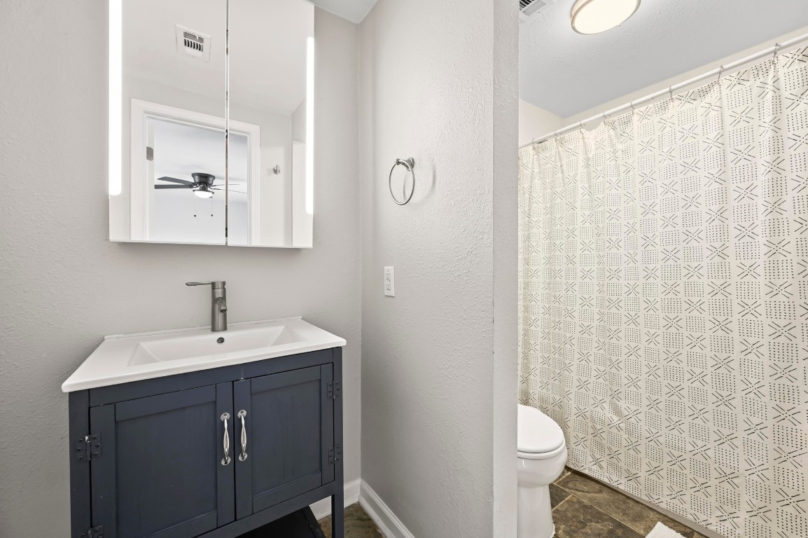 1005 Nile Street Austin, TX 78702 - Photo 28 of 34