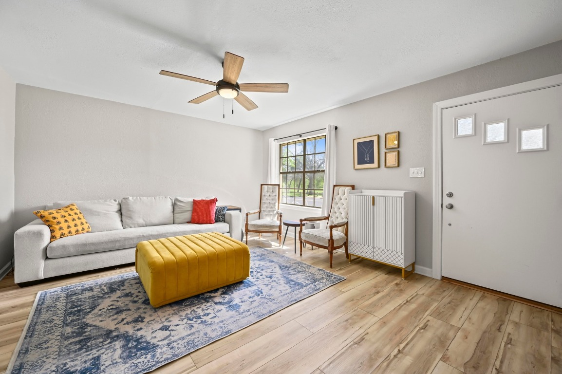 1005 Nile Street Austin, TX 78702 - Photo 9 of 34