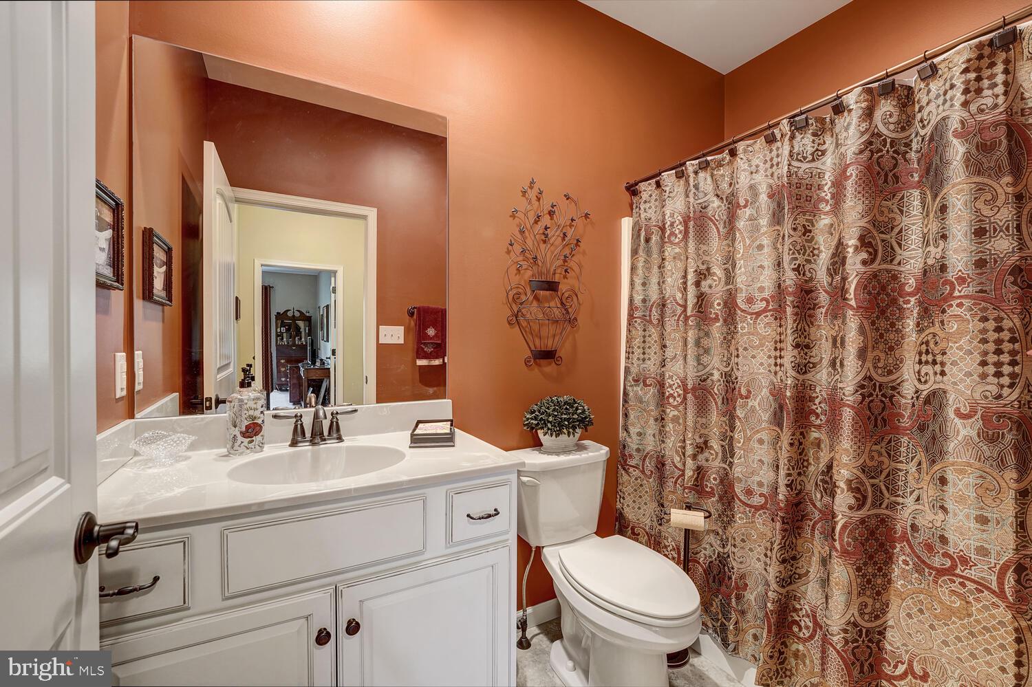 408 Laurel Ridge Path Cochranville, PA 19330 - Photo 33 of 38 3rd Full Bathroom, 2nd Level