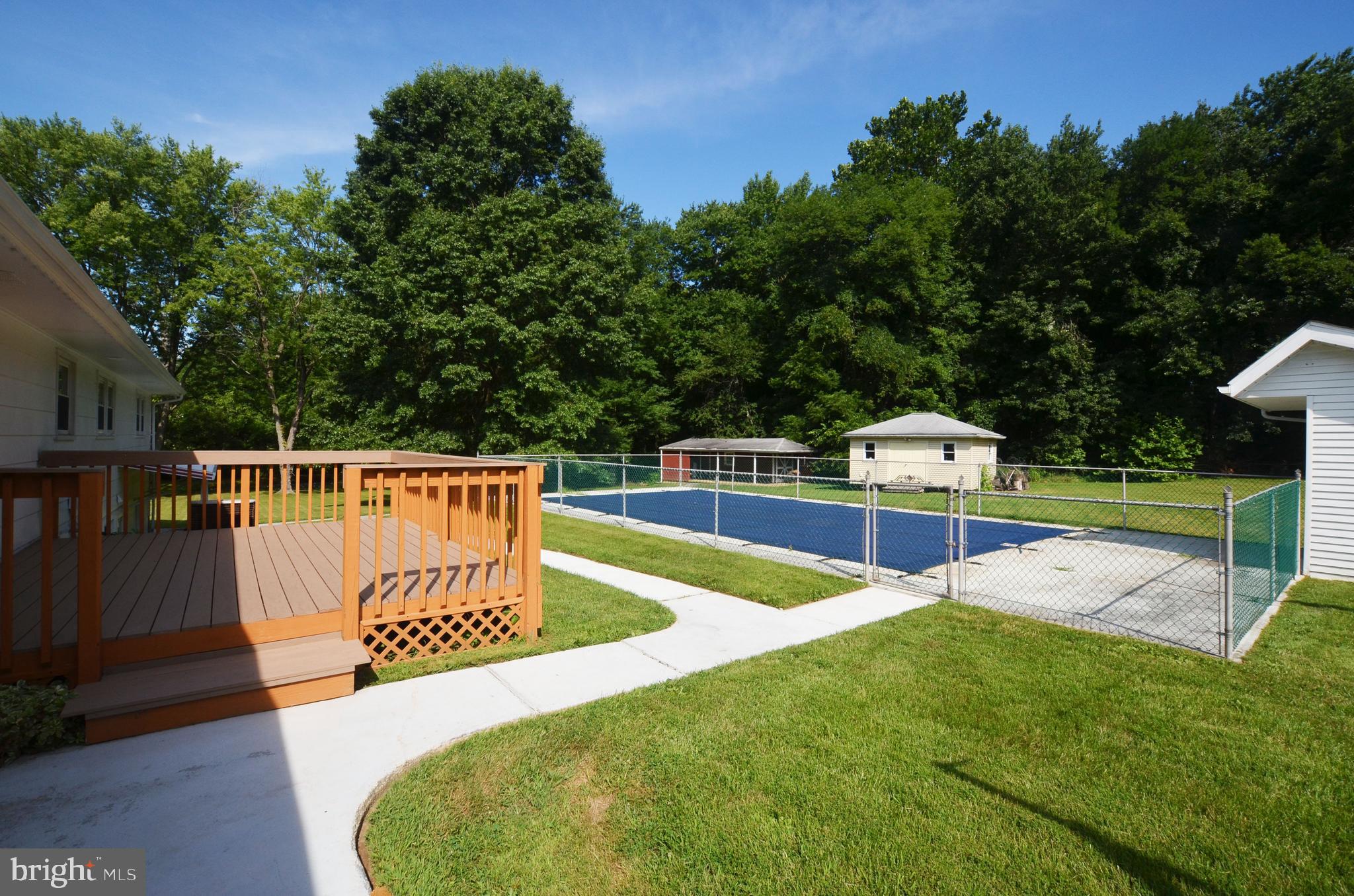 333 Old Porter Road Bear, DE 19701 - Photo 26 of 36 Deck & Pool
