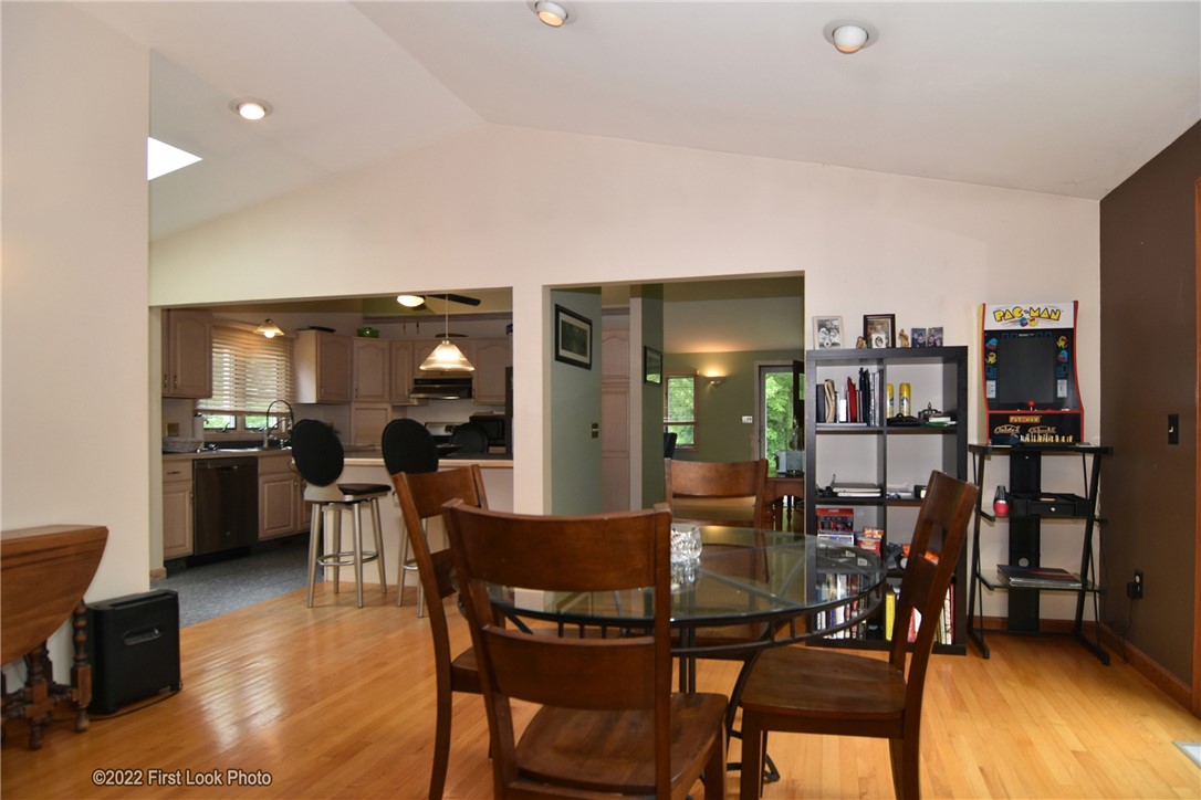 26 Mohawk Trail Narragansett, RI 02882 - Photo 13 of 40