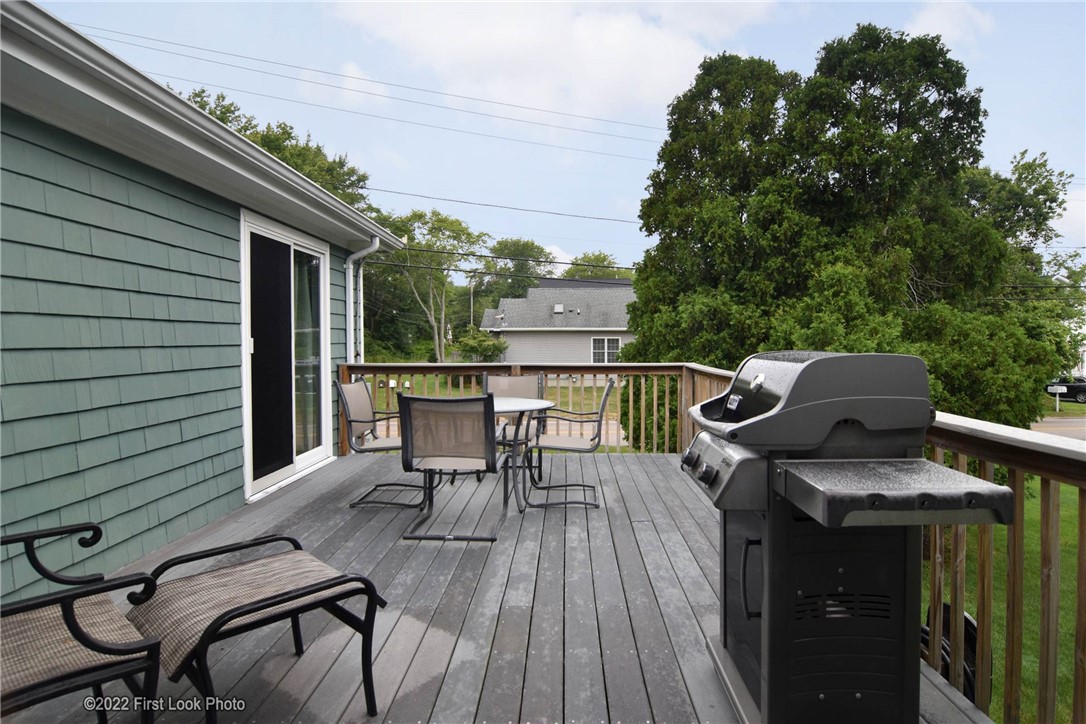 26 Mohawk Trail Narragansett, RI 02882 - Photo 33 of 40