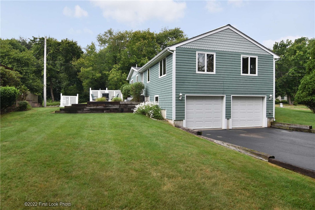 26 Mohawk Trail Narragansett, RI 02882 - Photo 36 of 40