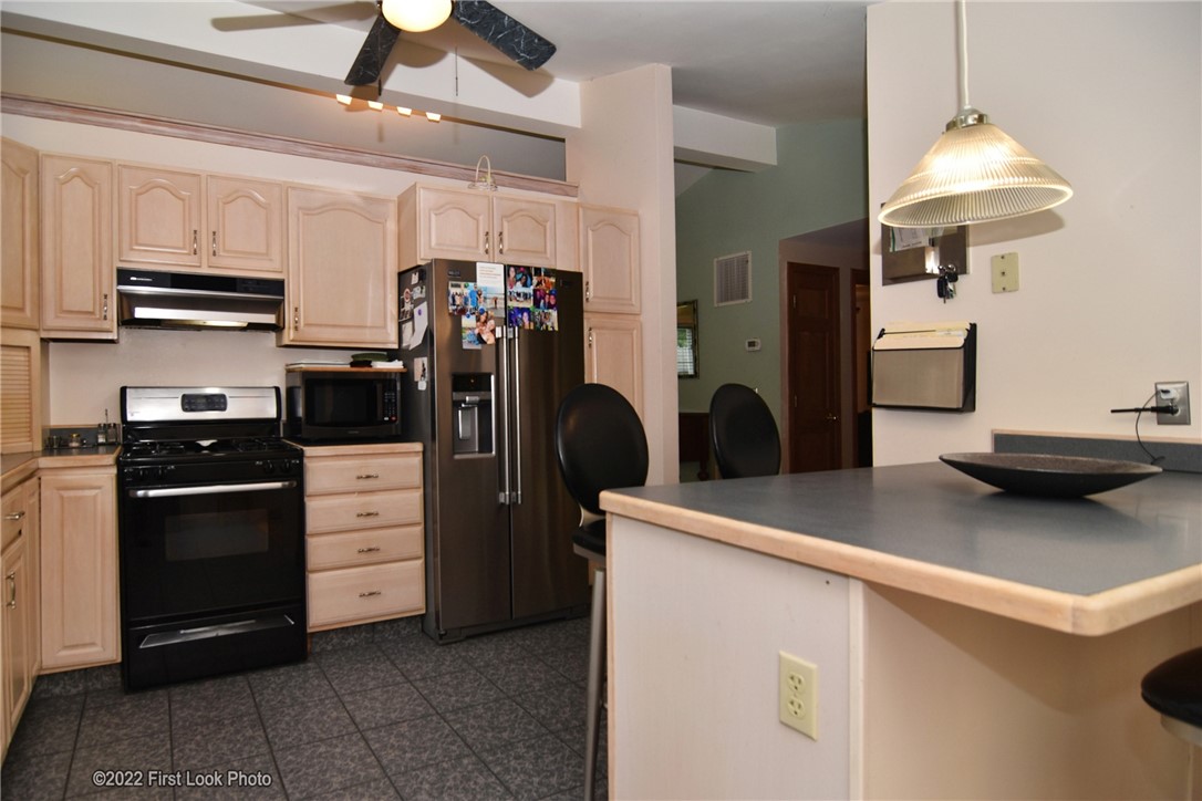26 Mohawk Trail Narragansett, RI 02882 - Photo 10 of 40