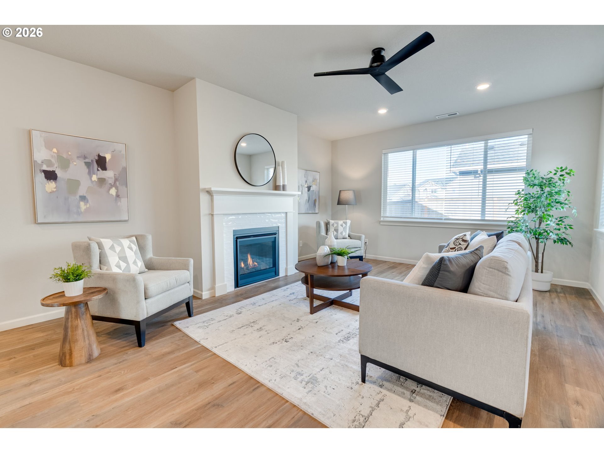 116 Northeast 19th Avenue Canby, OR 97013 - Photo 15 of 44 Living Room