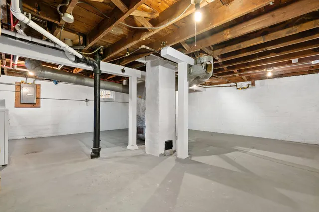 $169,000 | 828 Iroquois Avenue, St. Paul, MN 55119