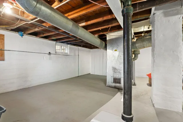 $169,000 | 828 Iroquois Avenue, St. Paul, MN 55119