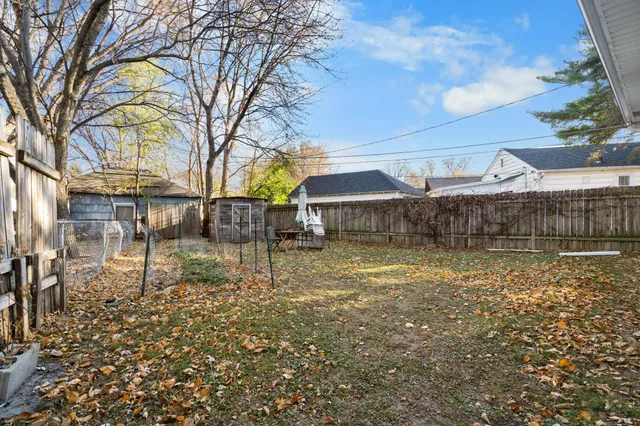 $169,000 | 828 Iroquois Avenue, St. Paul, MN 55119