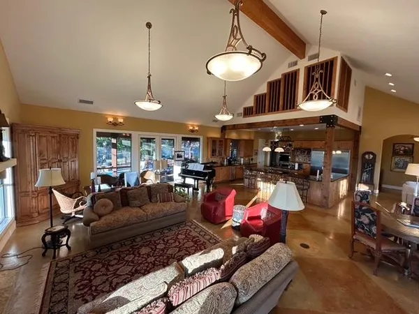 $1,375,000 | 306 Charles Road, Kerrville, TX 78028