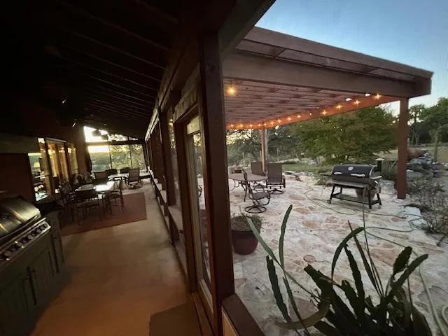 $1,453,000 | 306 Charles Road, Kerrville, TX 78028