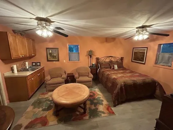 $1,375,000 | 306 Charles Road, Kerrville, TX 78028