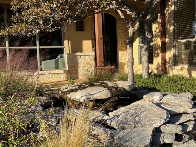 306 Charles Road Kerrville, TX 78028 - Photo 6 of 50 a view of balcony and patio