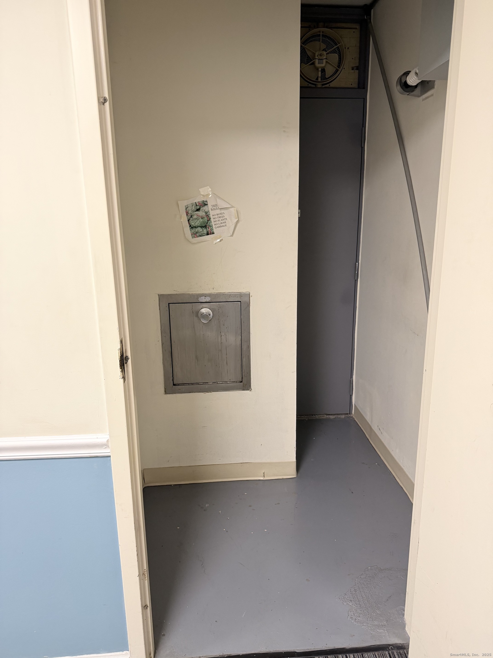 850 Atlantic Street, Unit 208 Bridgeport, CT 06604 - Photo 10 of 16 a view of a hallway