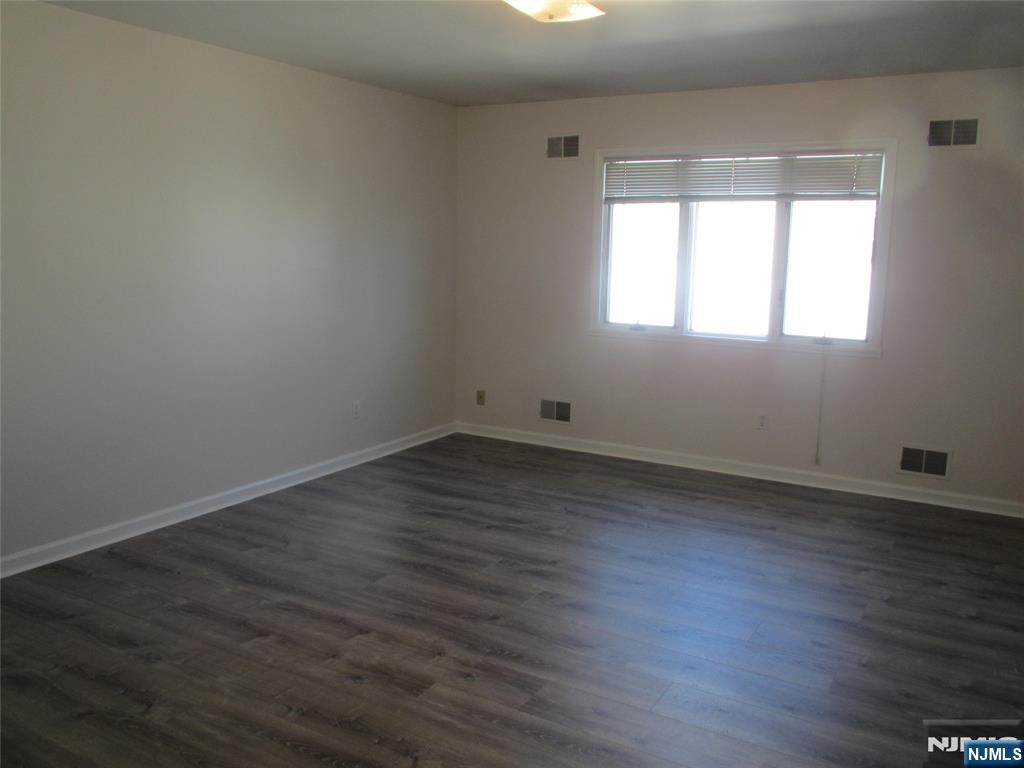 360 Ridge Road, Unit 1 Lyndhurst, NJ 07071 - Photo 3 of 17