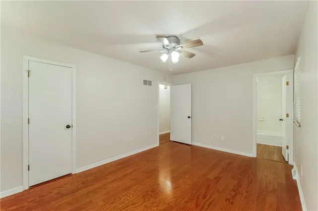 $2,045 | 513 Northeast Grant Drive, Blue Springs, MO 64014