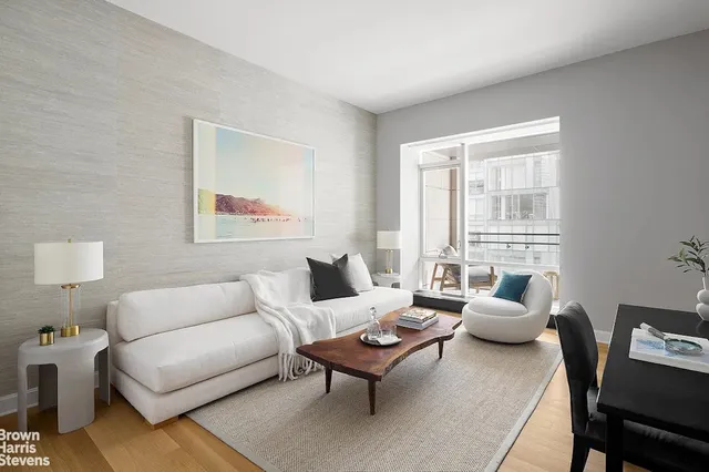 $3,600,000 | 1289 Lexington Avenue, Unit 12C | Upper East Side